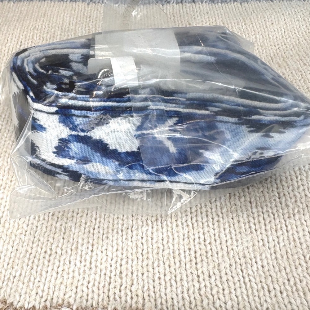 Vera Bradley Retired Ikat Island Wide Lanyard NWT Sealed ID Badge Key Ring